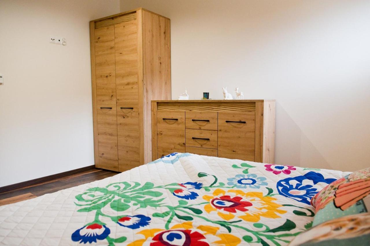 Apartamenty Dluga Нови Тарг Екстериор снимка